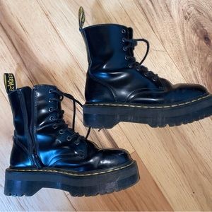 Dr Marten Jadon Platforms size 7.5/8